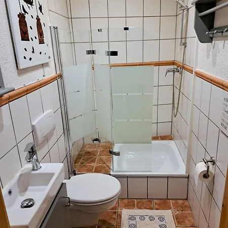 Juengling 아파트 *